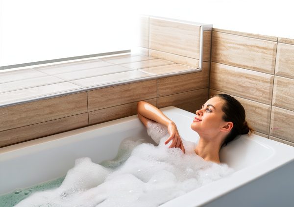 Fine Fixtures Tile-In White Bathtub 66x32x19 Right Acrylic-5